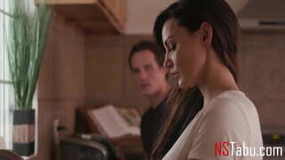 ���ੁੱਤਰ ਖਾਵੇ stepmoms ਪਿਛੋਕੜ ਸਾਰੇ ਦਿਨ ਲੰਬੇ - ਤੁਹਾਨੂੰ Bandini, Robby ਗੂੰਜ