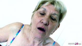 Маш настай Эмээ Gabi нь Бэлгийн Мангас хойлог шидэлт