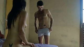 Novinha Lalla Potira dando gostoso para Betosmoke e పెద్ద Bambu