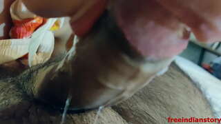 Desi hindi gf kutoa bj kwa bf wake katika chumba cha hoteli na wazi hindi sauti